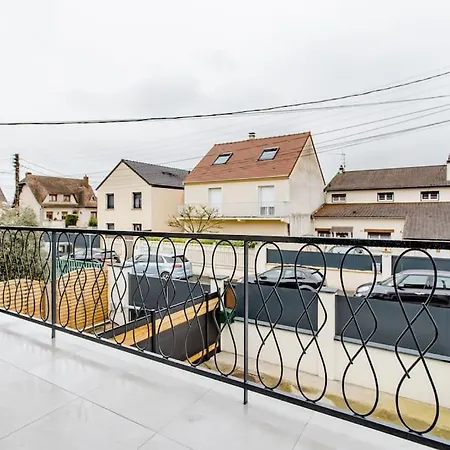 Апартаменты Joli Proche Paris Orly - Climatise Моранжи